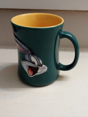 Warner Bros Looney Tunes Bugs Bunny Vintage 1997 Raised Logo Mug